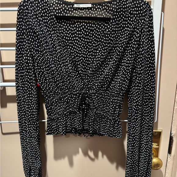 Zara Black and White Ruched Tie Front Crop Blouse - Picture 1 of 5
